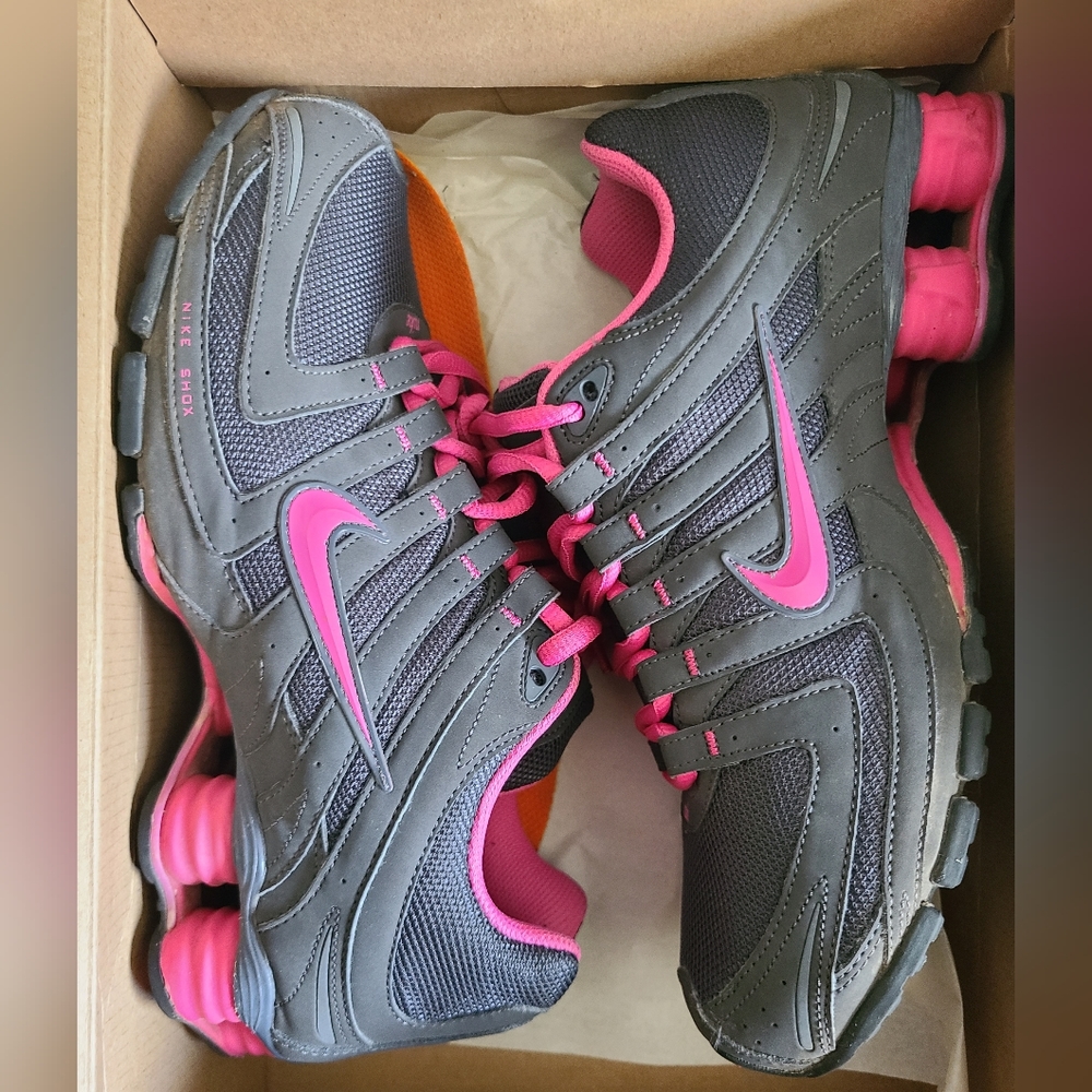 Womens Nike Shox Cypher size 9.5